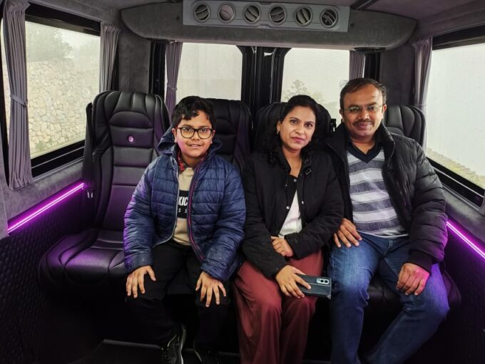 Santorini : Luxury Transportation From/To Airport - Customer Reviews
