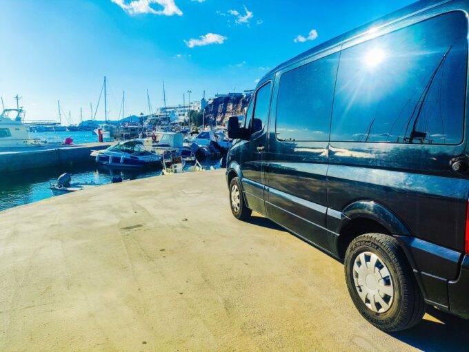 Santorini : Luxury Transportation From/To Airport - Transportation Options