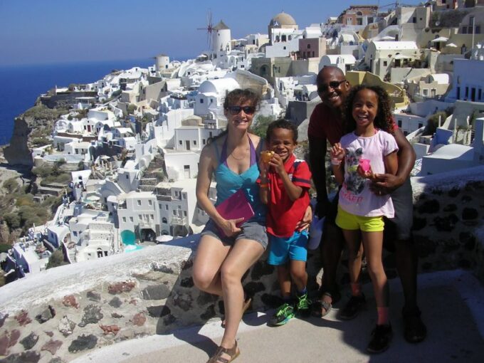 Santorini: Megalochori and Oia Guided Tour With Wine Tasting - Important Information for Travelers