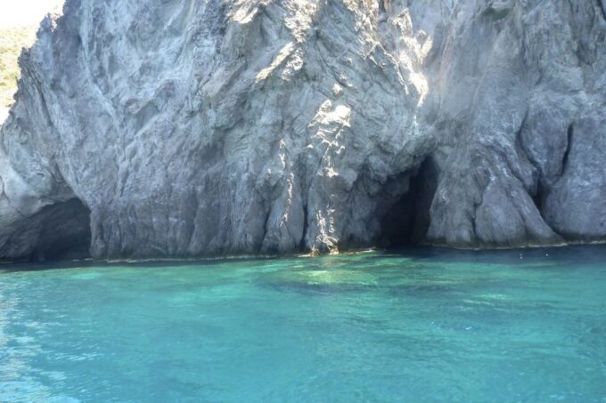 Santorini: Morning or Sunset Cruise With Gourmet Meal - Important Information to Consider