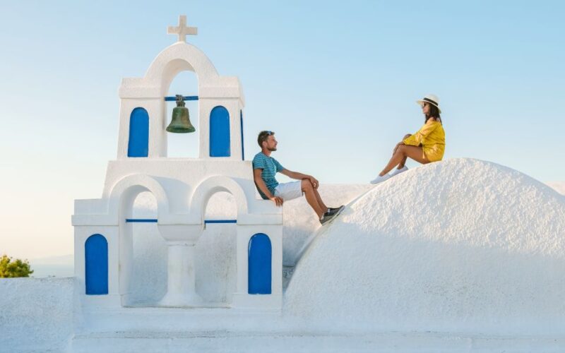 Santorini: Oia Village Professional Photo Shoot - Edited Photo Delivery