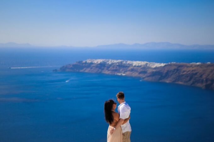 Santorini: Photo Shoot With a Private Vacation Photographer - Booking and Cancellation Policy