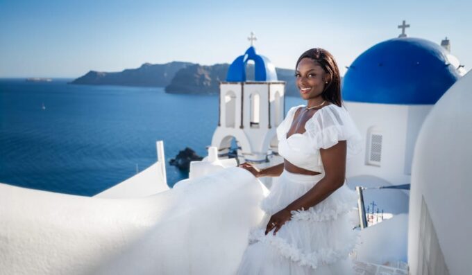 Santorini Photographer SPECIAL SUMMER OFFER (Skip the Line) - Booking and Availability
