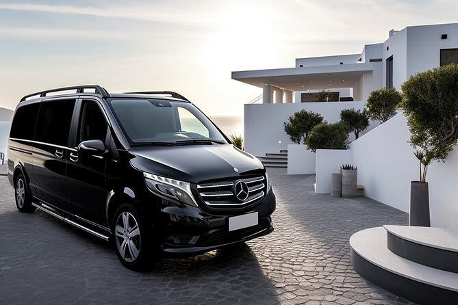 Santorini: Private Airport Pick-up to Hotels and Port - Accessibility Information
