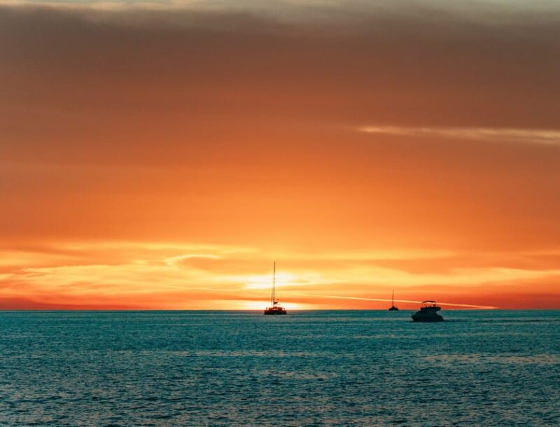 Santorini: Private Catamaran Tour With BBQ Meal and Drinks - Customer Experience