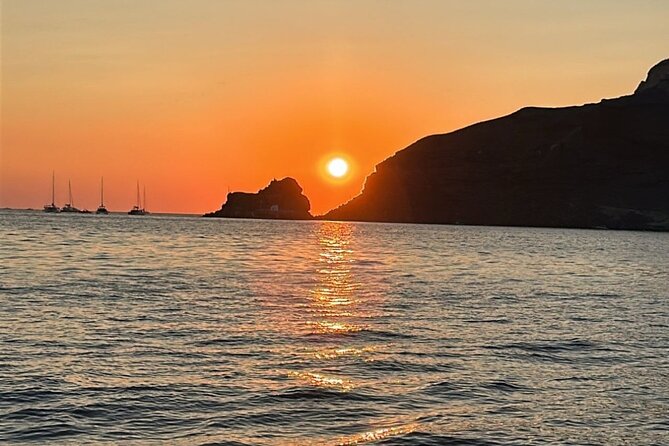 Santorini Private Cruise Sightseeing Tour With BBQ and Drinks - Verified Customer Reviews