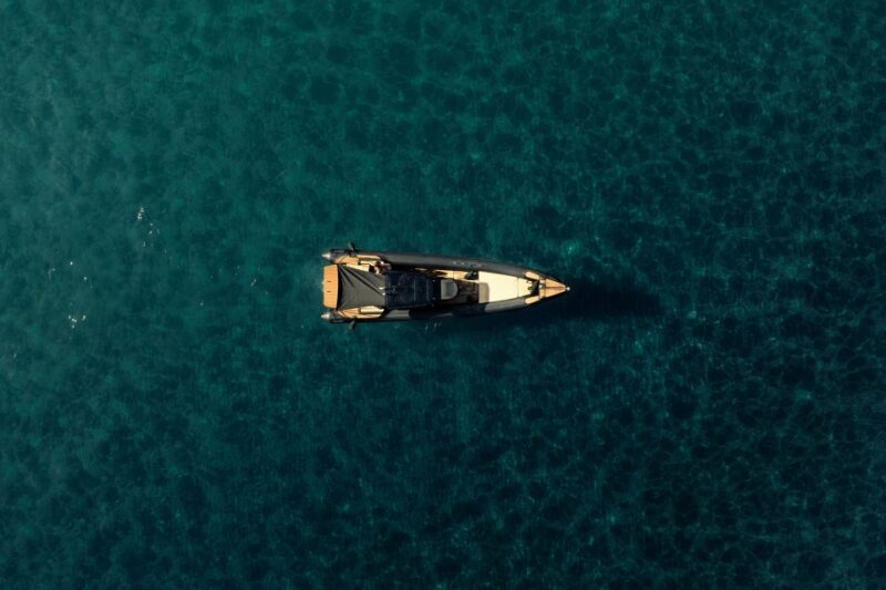 Santorini: Private Customizable RIB Cruise With Meal - Key Points