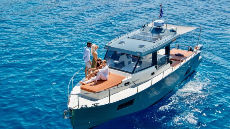 Santorini: Private Diamond 36 Motor Yacht Caldera Cruise - Exploring Thirassia Island