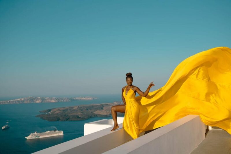 Santorini: Private Flying Dress Photoshoot - Key Points