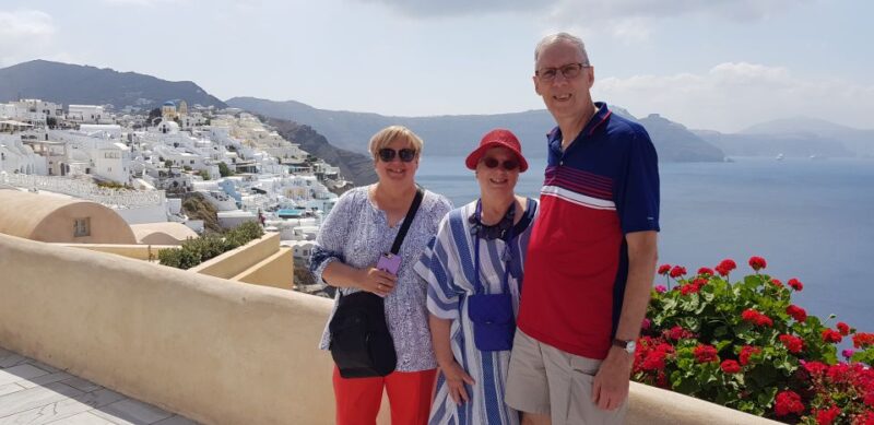 Santorini: Private Group Sightseeing Tour - Beaches and Villages