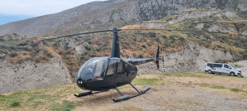 Santorini: Private Helicopter Sightseeing Flight - Key Points