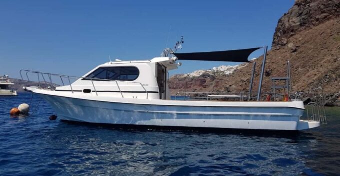 Santorini: Private Motorboat Cruise and Volcano Hike - Experience Details