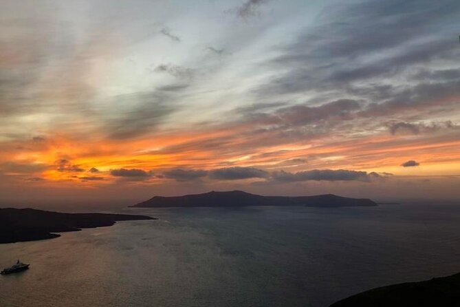 Santorini Private Roundtrip Transfer From/To Airport,Port & Hotel - Customer Reviews and Experiences
