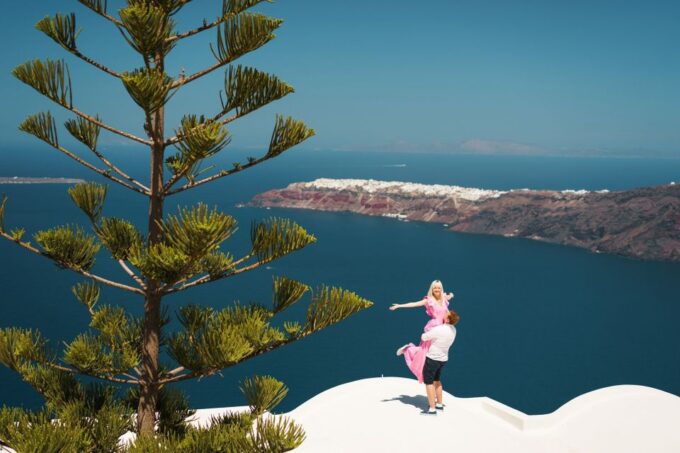 Santorini: Private Shore Excursion to Oia & Black Beach - Meeting Point and Pickup Options