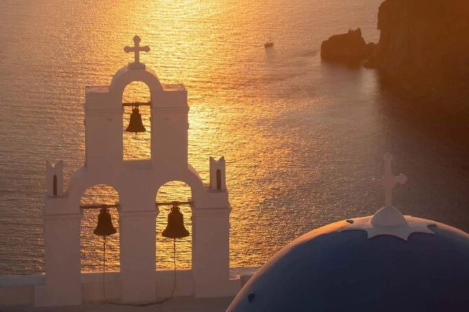 Santorini Private Tour - Full Day Private Odyssey - Exploring the Lighthouse and Aegean Sea