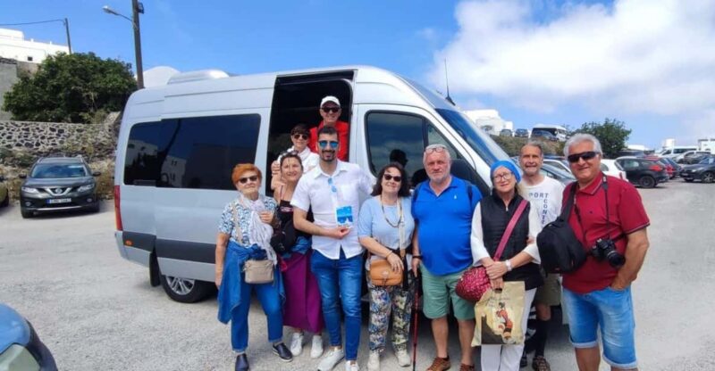 Santorini: Private Tour in Spanish With Local Guide - Transportation and Pickup