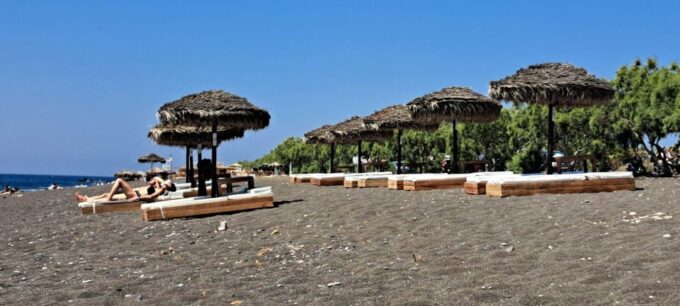 Santorini: Private Tour in Spanish With Local Guide - Discover History and Architecture