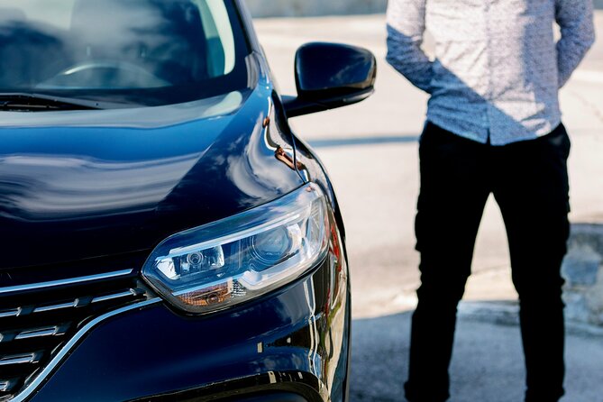 Santorini Private Transfer From or To Airport - Pickup and Drop-off