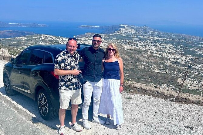 Santorini Private Transfer From or To the Ferry Port - How to Book