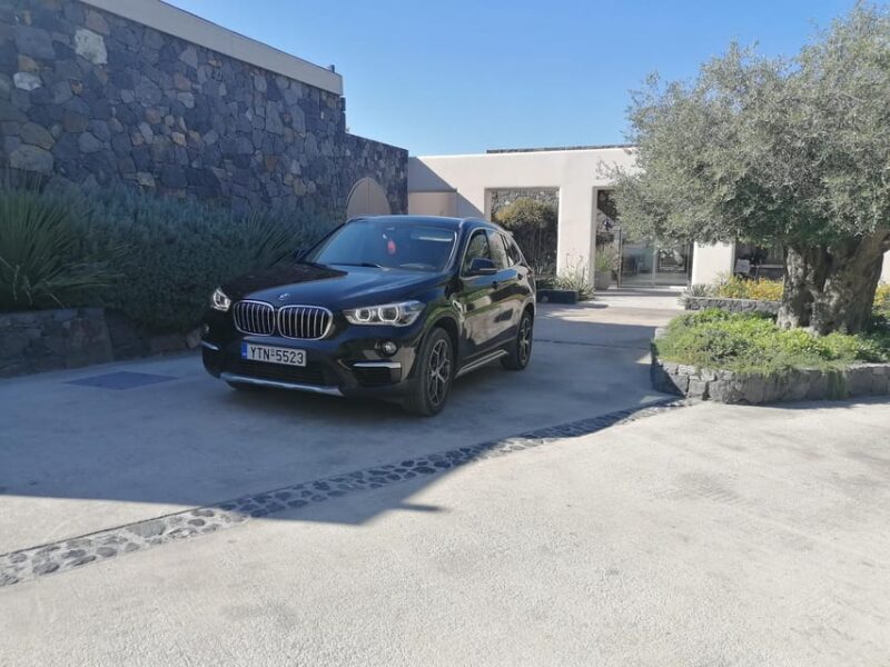 Santorini: Private Transfer From the Port - Seamless Transportation Service