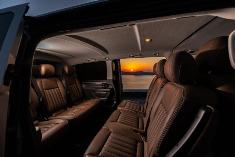 Santorini Private Transfer Services To/From Port - Pickup and Drop-off