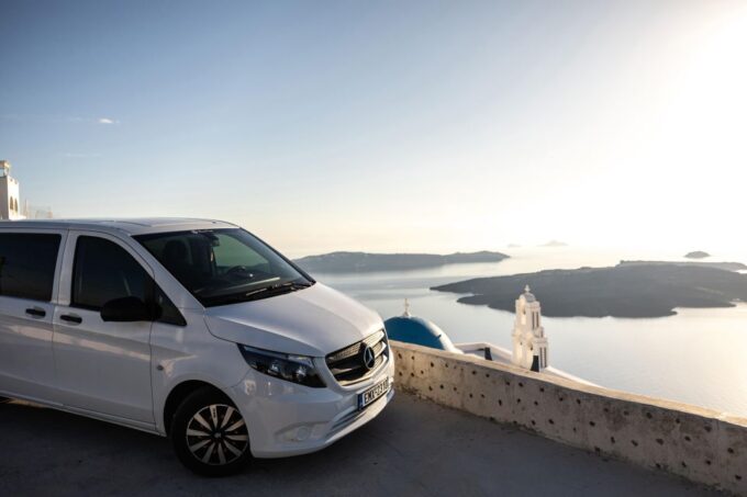 Santorini Private Transfer Services To/From the Airport - Caldera-Side Hotel Pick-up Procedure