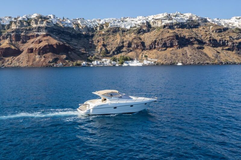 Santorini: Private Yacht Cruise With Open Bar and Meal - Highlights: Red and White Beaches