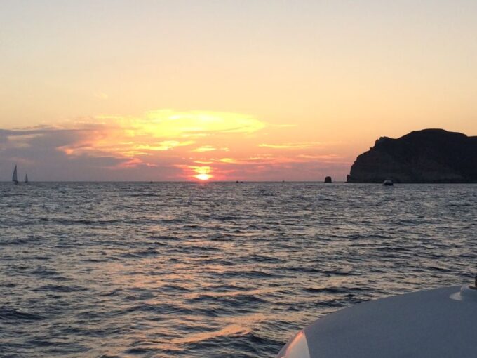 Santorini: Private Yacht Cruise With Open Bar and Meal - Frequently Asked Questions