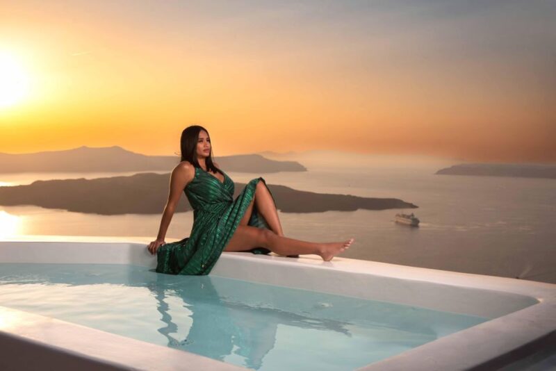Santorini Professional Photoshoot - Host or Greeter