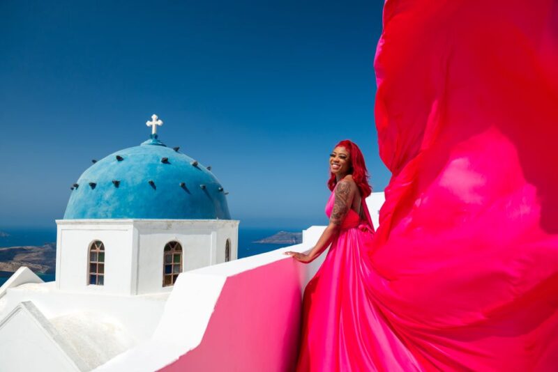 Santorini: Proffessional Flying Dress Photoshoot - Key Points
