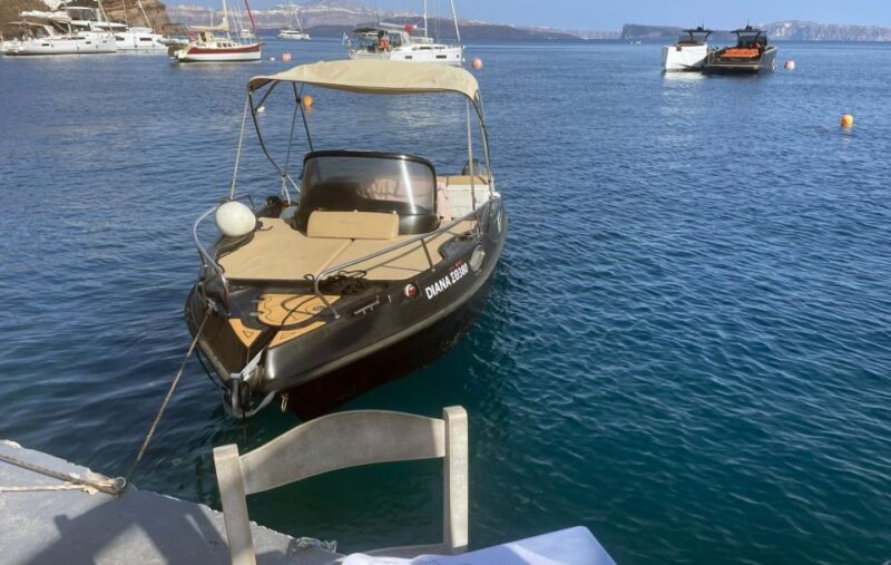 Santorini Rent a Boat License Free - Explore the Red and White Beaches