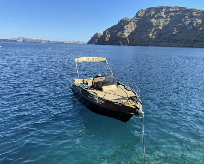 Santorini Rent a Boat License Free - Restrictions and Suitability Considerations