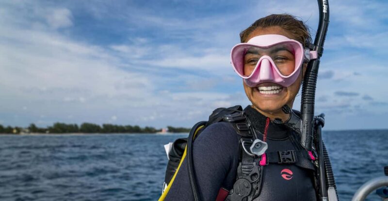 Santorini: Scuba Diving - Group Size and Languages