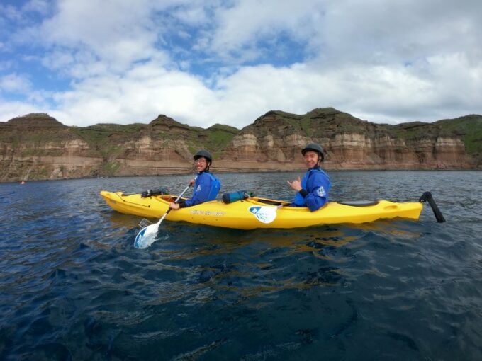Santorini: Sea Caves Kayak Trip With Snorkeling and Picnic - Cancellation Policy