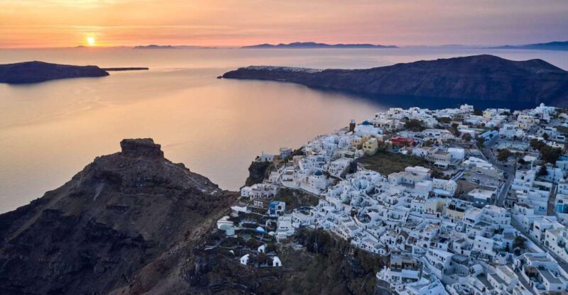 Santorini: Sightseeing and Traditional Villages - Key Points