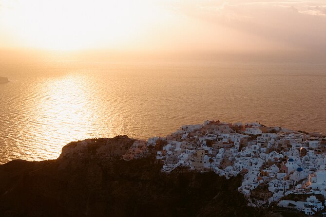 Santorini Soiree: Discover the Islands Magic With a Funky Twist - Immerse in the Islands Vibrant Nightlife