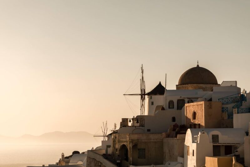 Santorini: Spend The Day With A Local - Key Points