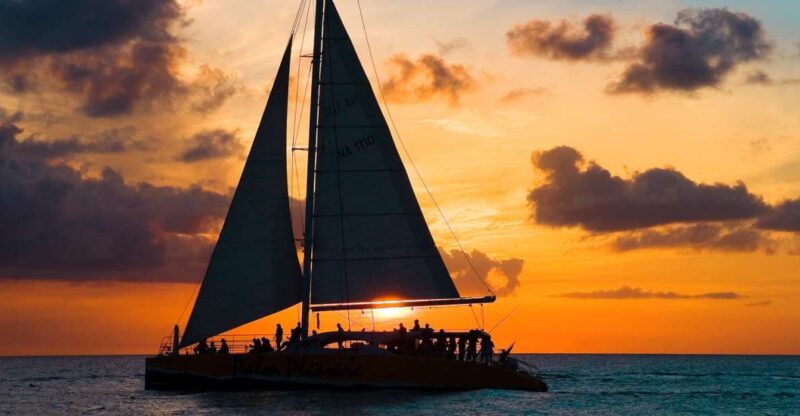 Santorini: Sunset Caldera Cruise With BBQ Meal and Drinks - Sailing the Caldera