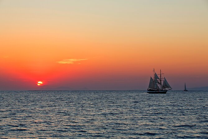 Santorini Sunset Cruise - Whats Included and Expectations