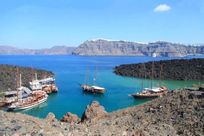 Santorini: Sunset Sailing Cruise, With Dinner and Drinks - Mesa Pigadia Activities