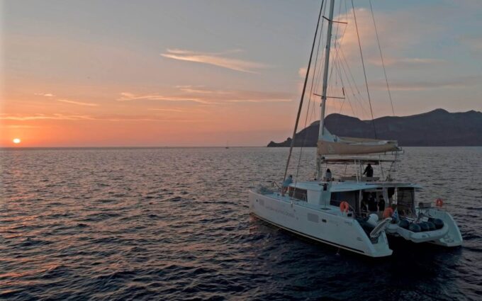 Santorini: Sunset Sailing Cruise, With Dinner and Drinks - Important Considerations