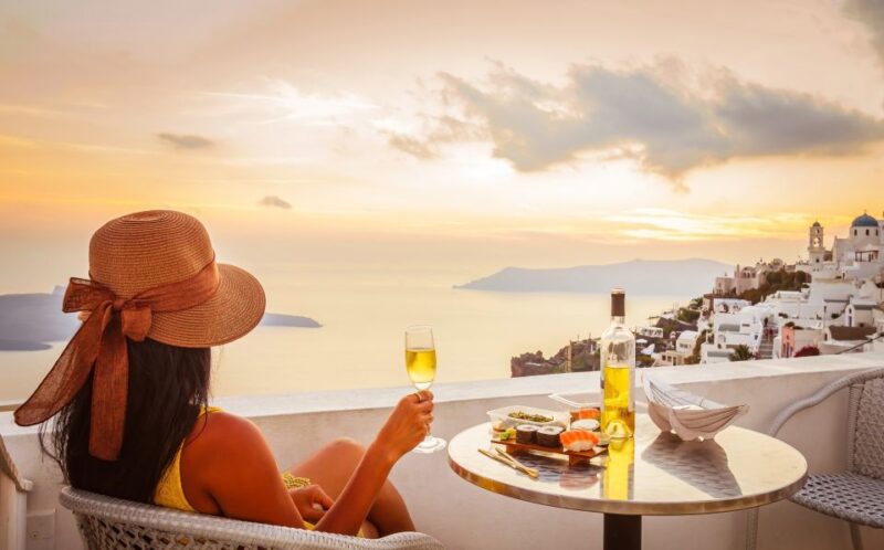 Santorini Sunset Tour - Key Points