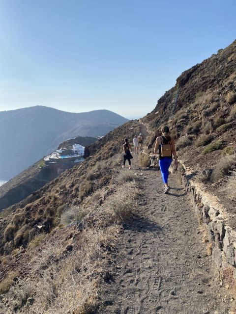 Santorini: Sunset Walking Tour in Caldera Path With Tasting - Key Points