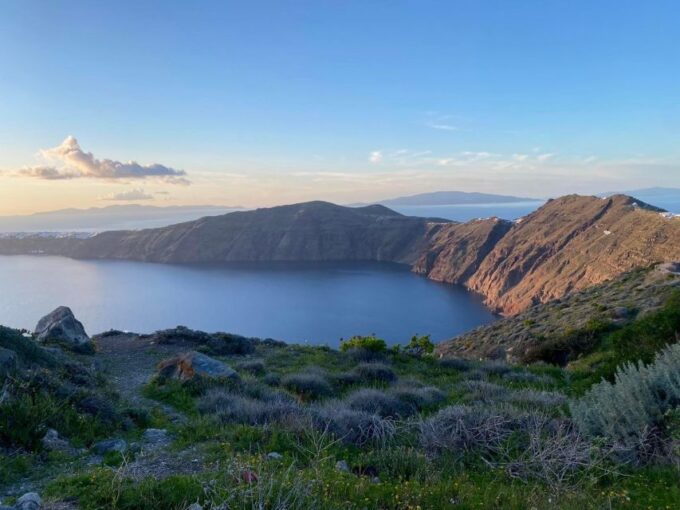 Santorini: Sunset Walking Tour in Caldera Path With Tasting - Refund and Cancellation Policy