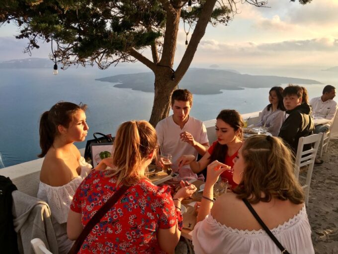 Santorini: Sunset Walking Tour With Local Food and Drinks - Sunset Photo Opportunities