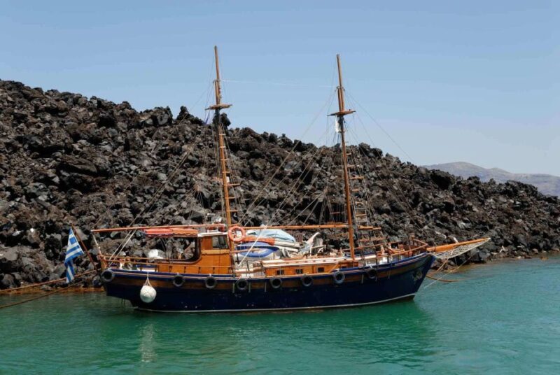 Santorini: Thirassia Islands and Volcano Guided Cruise - Inclusions and Logistics