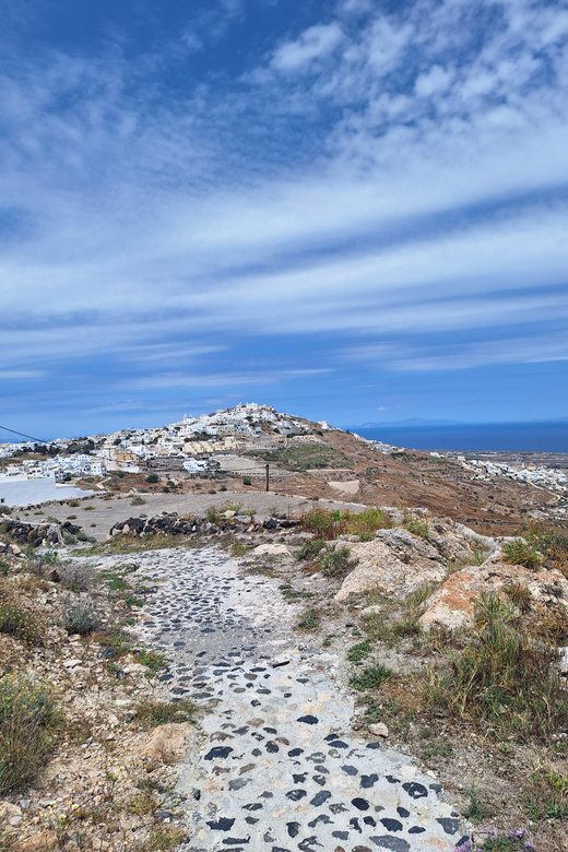 Santorini: Three Villages and Three Castles Hiking Tour - Experience Highlights