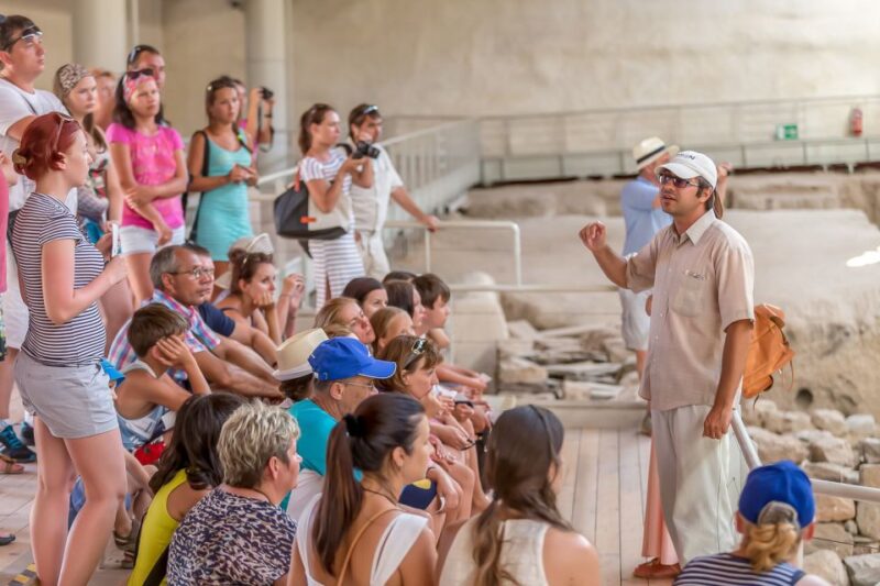 Santorini: Traditional Sightseeing Bus Tour With Oia Sunset - Customer Reviews