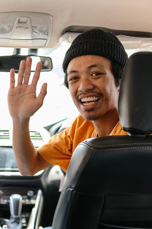 Santorini Transfer With Luxury Mercedes Car - Participant Requirements