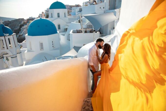Santorini: Unique Flying Dress Photoshoot With Drone! - Frequently Asked Questions